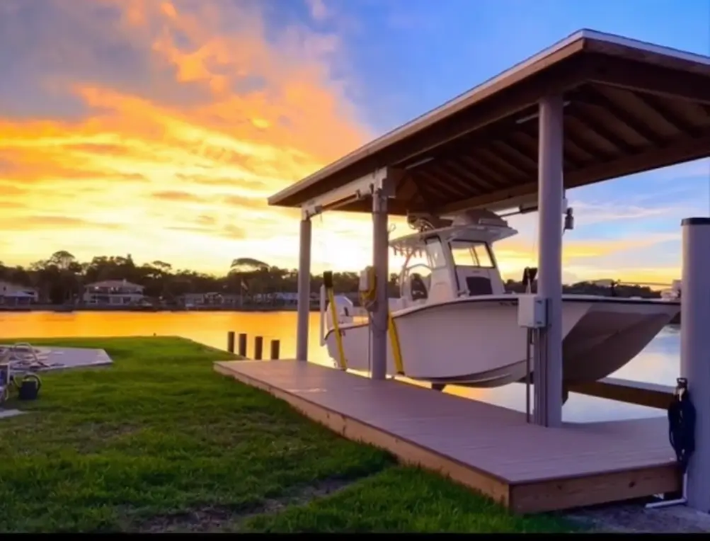 Deck and dock boathouse service on the florida